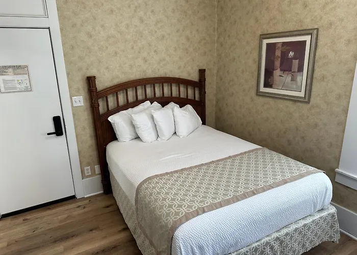 Island House Historic Vacation Rentals