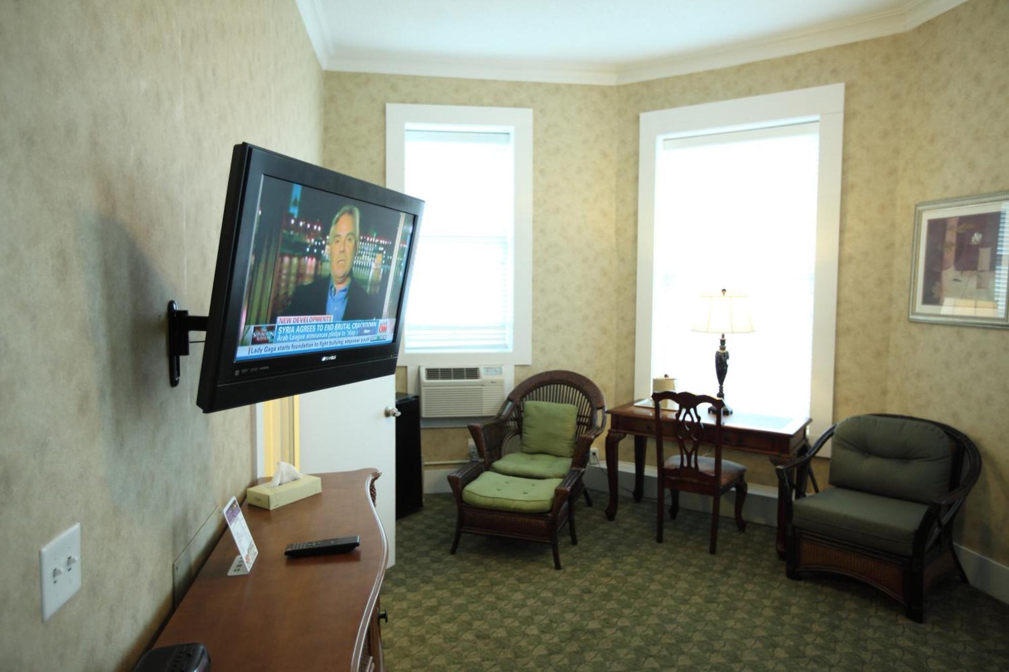 Aparthotel Island House Historic Vacation