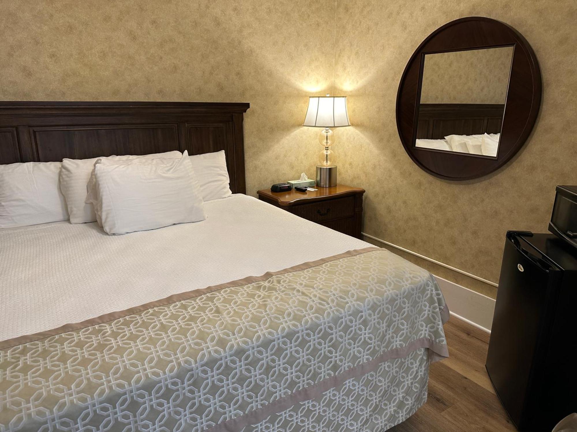 Island House Historic Vacation 2* Port Clinton