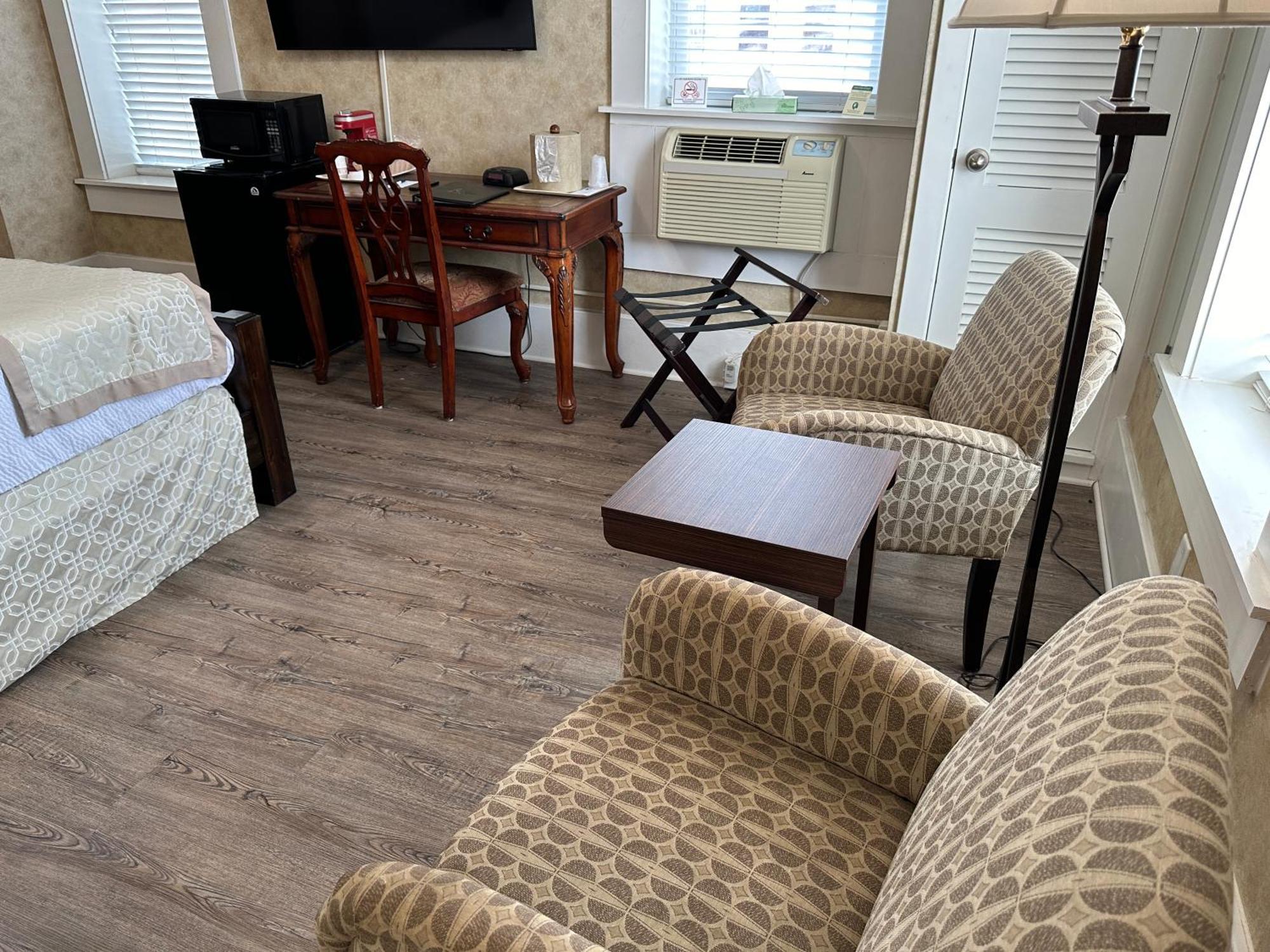 Island House Historic Vacation Aparthotel 2*