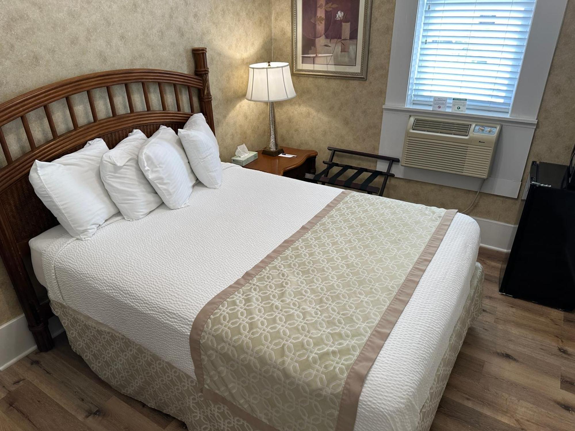 Aparthotel Island House Historic Vacation 2*