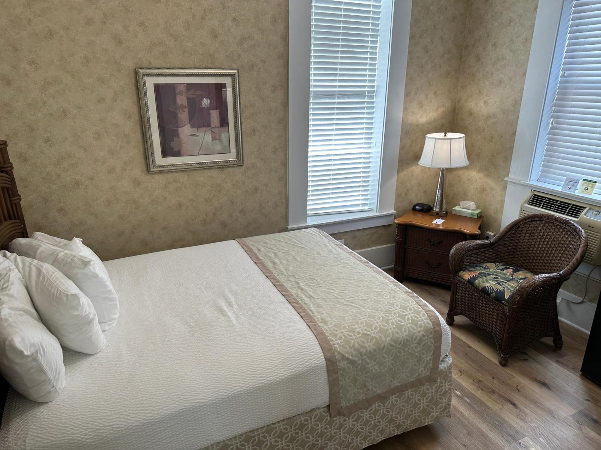 Aparthotel Island House Historic Vacation 2*