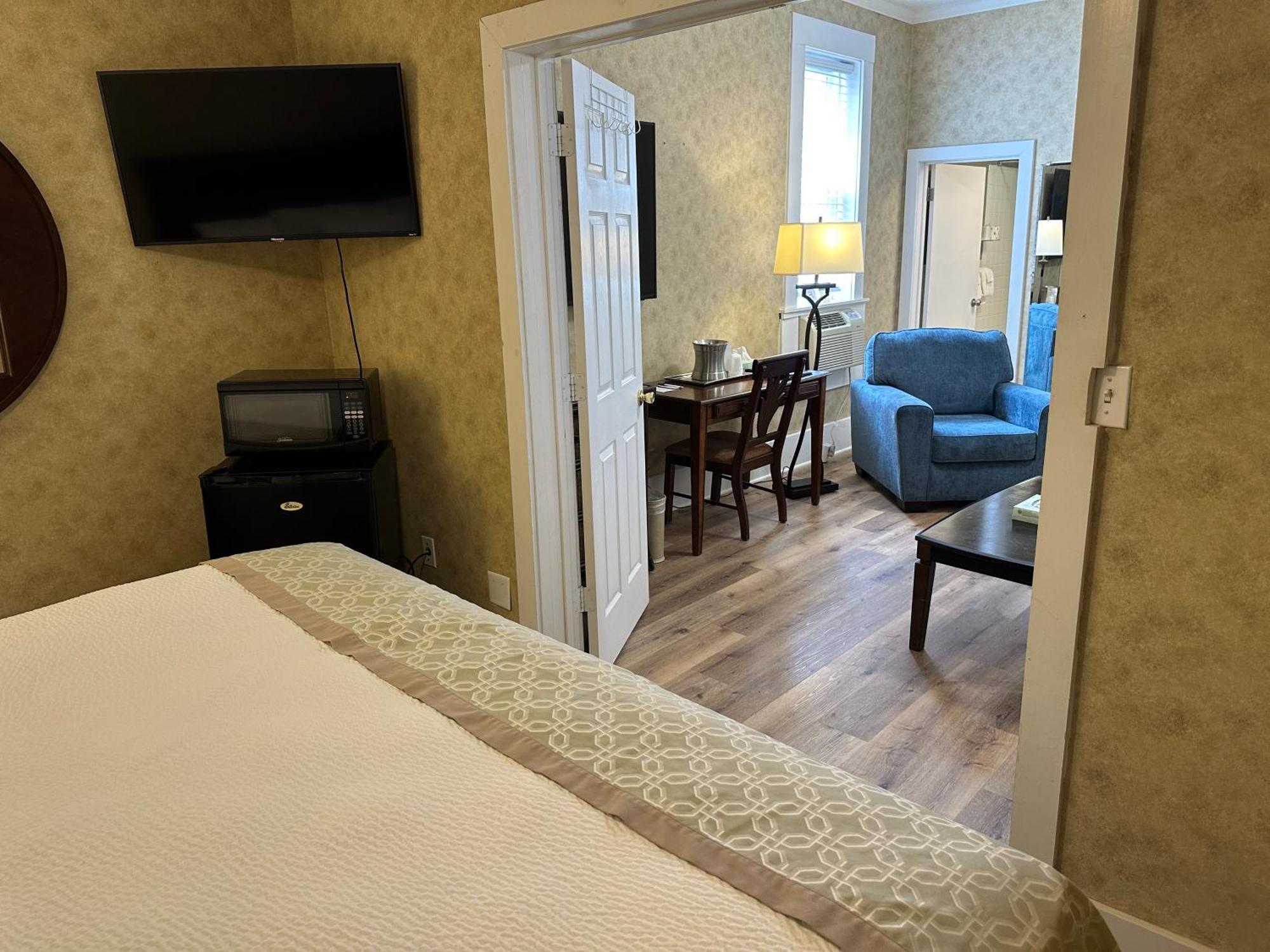 Island House Historic Vacation Aparthotel 2*