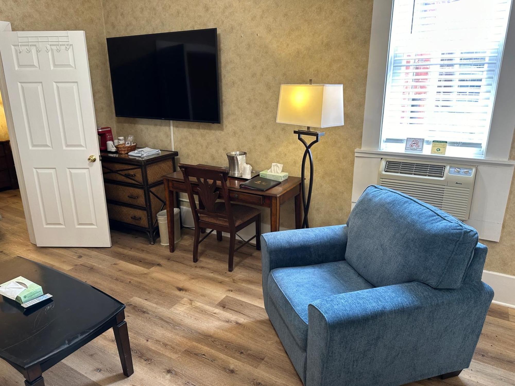 Island House Historic Vacation Aparthotel