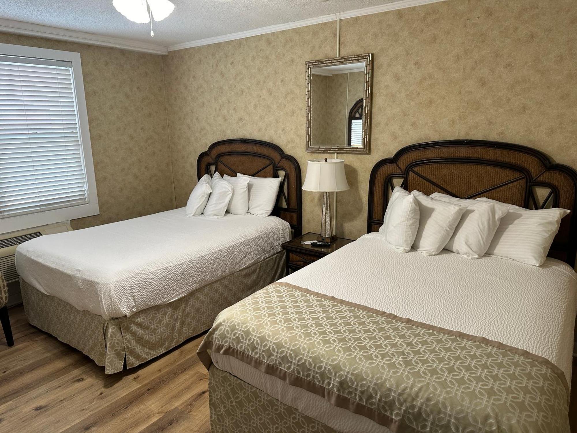 Island House Historic Vacation Aparthotel Port Clinton