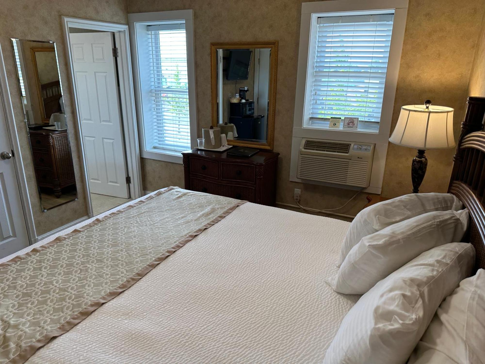 Aparthotel Island House Historic Vacation