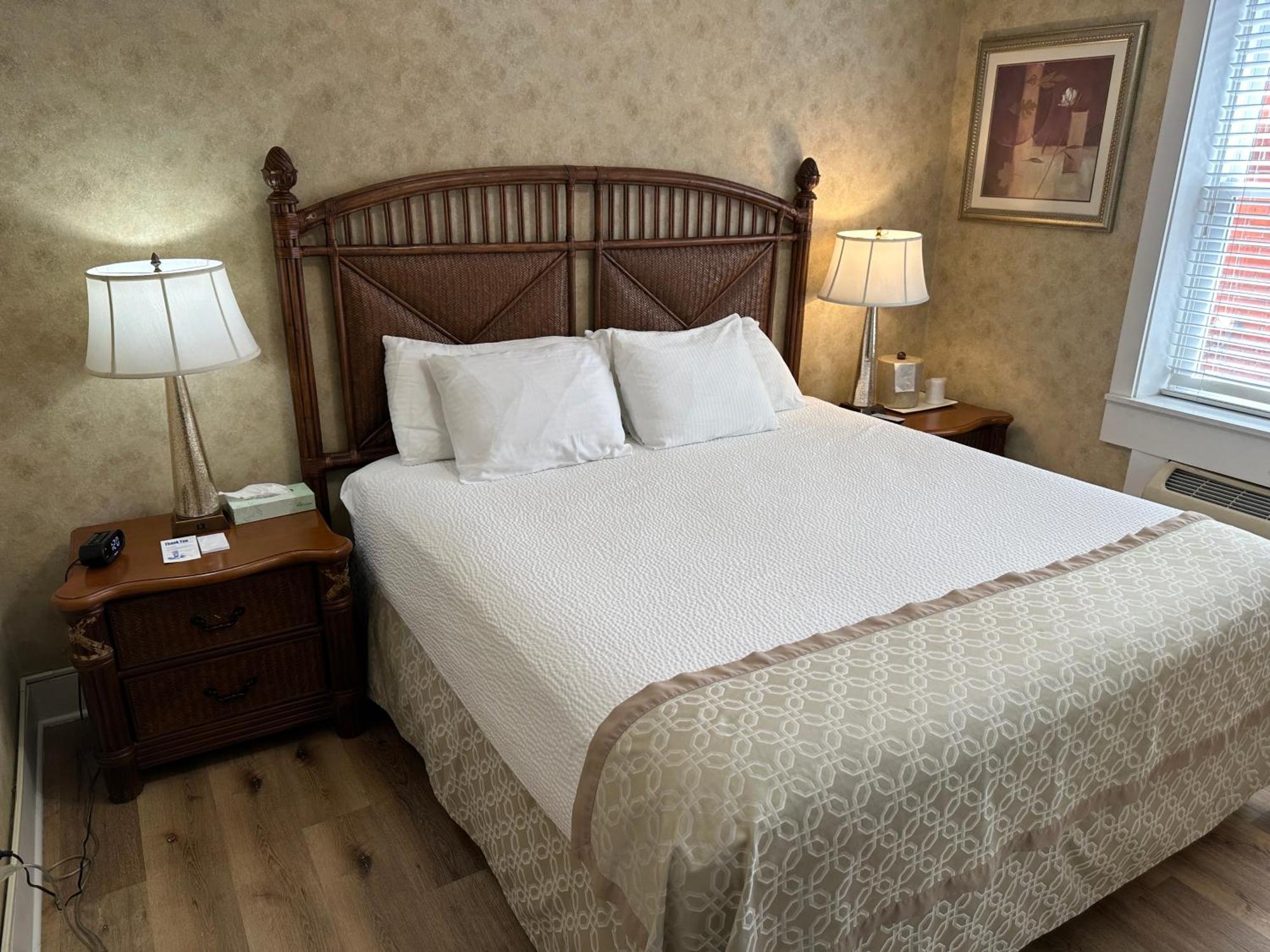 Island House Historic Vacation 2* Port Clinton