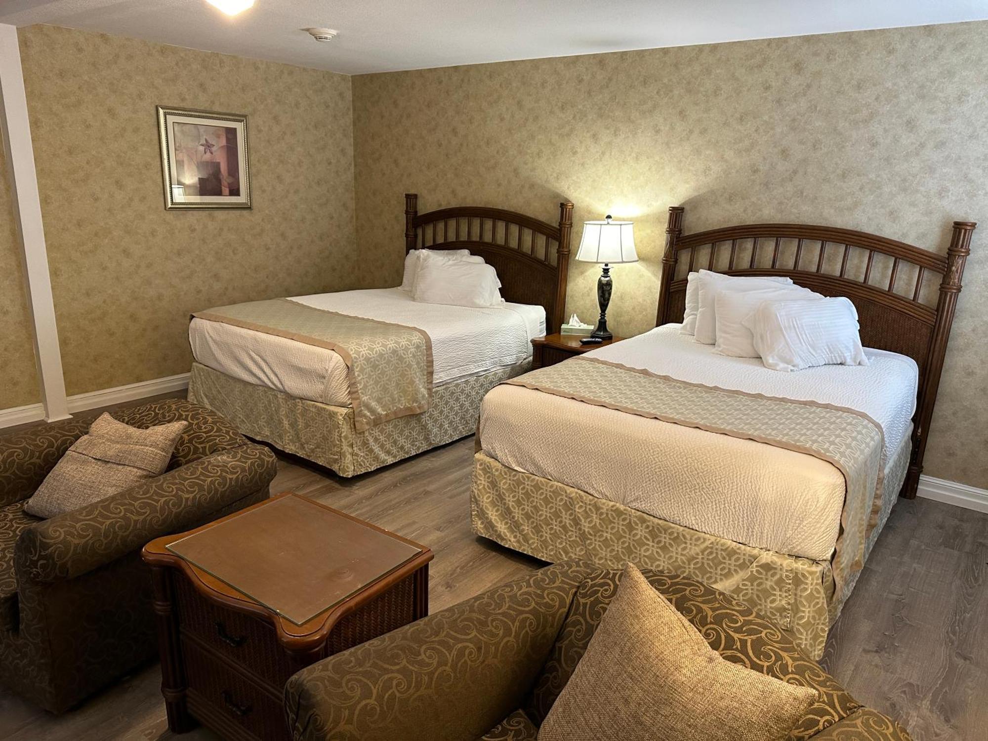 Island House Historic Vacation Aparthotel 2*