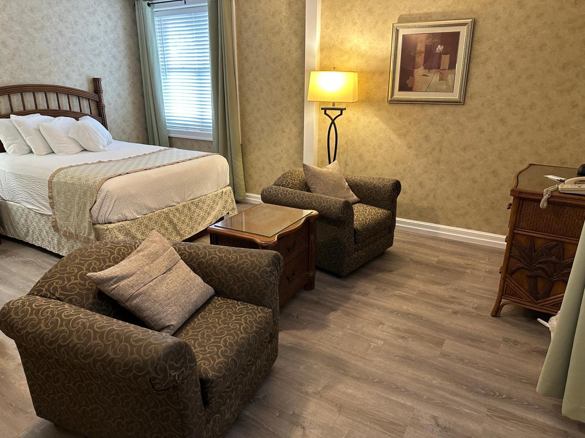 Island House Historic Vacation 2* Port Clinton